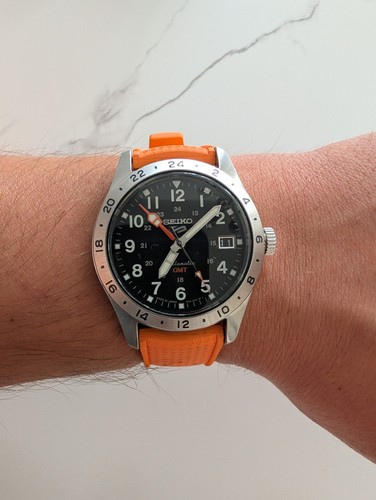 Seiko sports field gmt - 5,